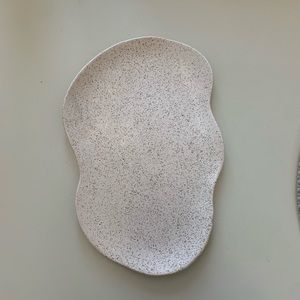 Ceramic Speckled Wavy Tray